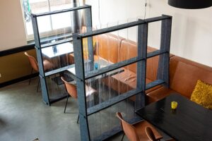 Ako Panel Scheidingswand Wave Afstand Horeca Projectmeubilair