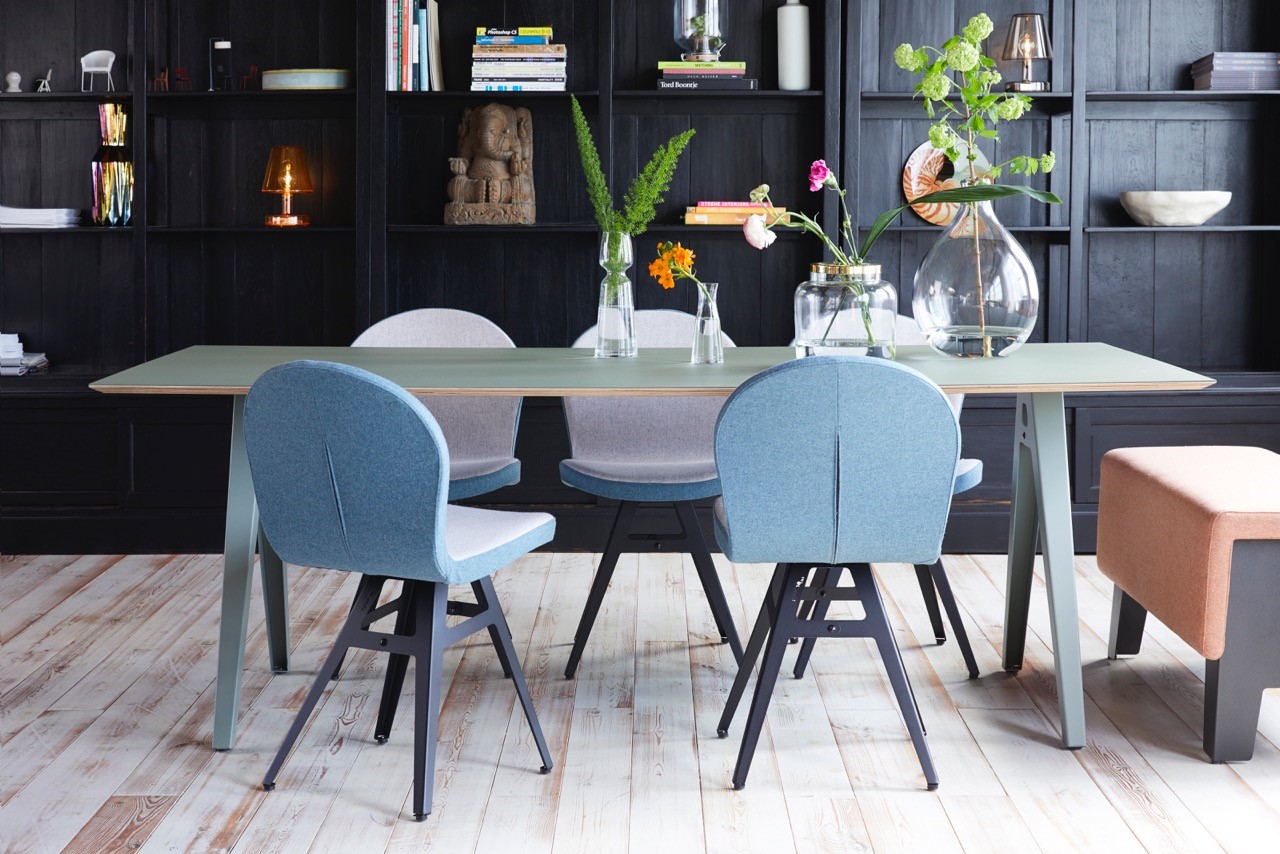 Spoinq Jane Forbo Tafel Linoleum Eettafel Modern Projectmeubilair Eten Spoinq Jane Forbo Tafel Linoleum Eettafel Modern Projectmeubilair Eten