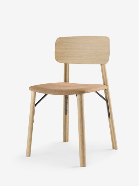 Alki Kea Collectie Stoelen Chairs Wood Hout Lizaso Projectmeubilair Schuinvoor
